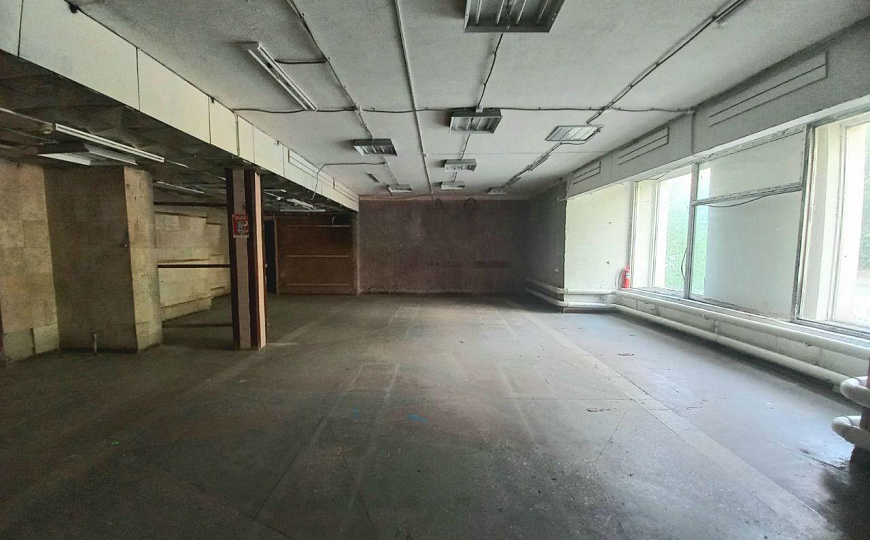 Помещение на первой линии! фото