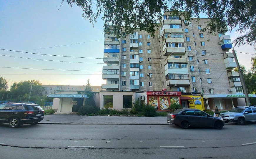 Помещение на первой линии! фото