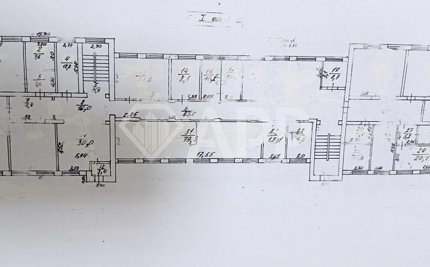 Продам здание с арендаторами фото
