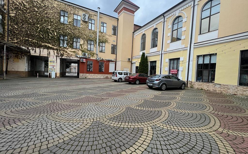 Сдам помещение свободного назначения, 550 м² фото