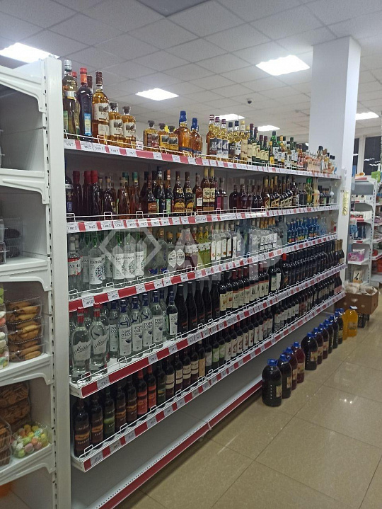 Сдам торговое помещение 200 м2 фото