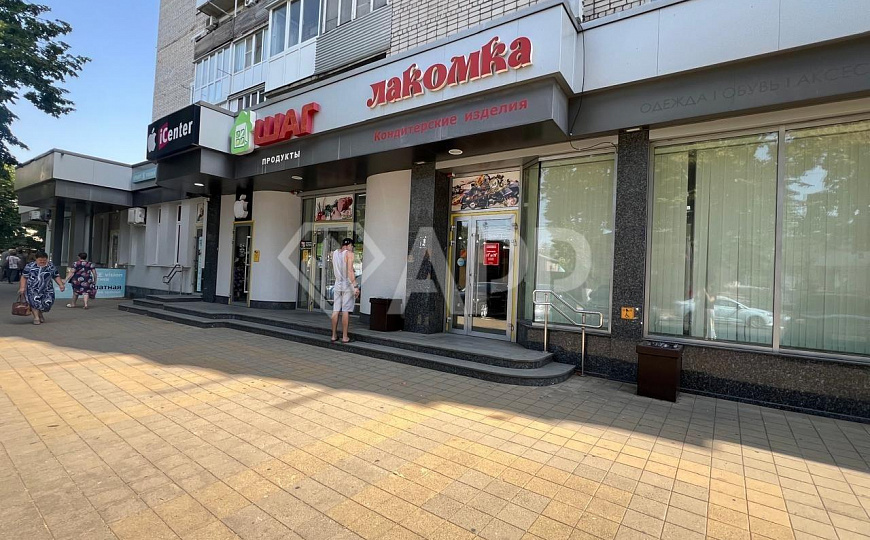 Сдам торговое помещение, 70 м² фото