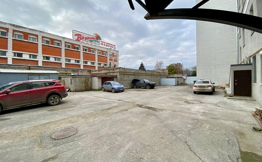 Здание с арендаторами на 1 линии ул.Красноармейской фото