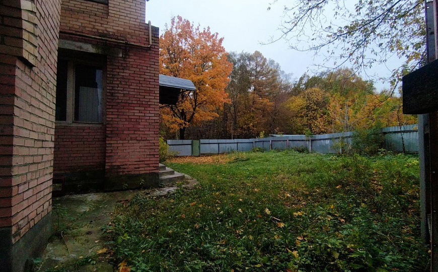 Продаётся дом 705м2 с участком 9 соток фото