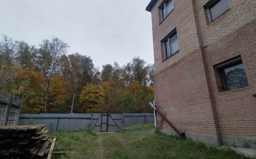 Продаётся дом 705м2 с участком 9 соток фото