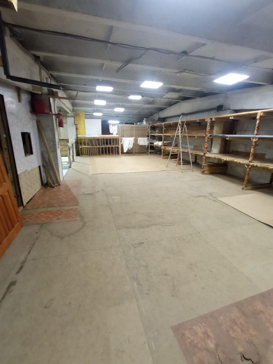 Сдаются складские помещения с ж/д веткой 600 м² фото