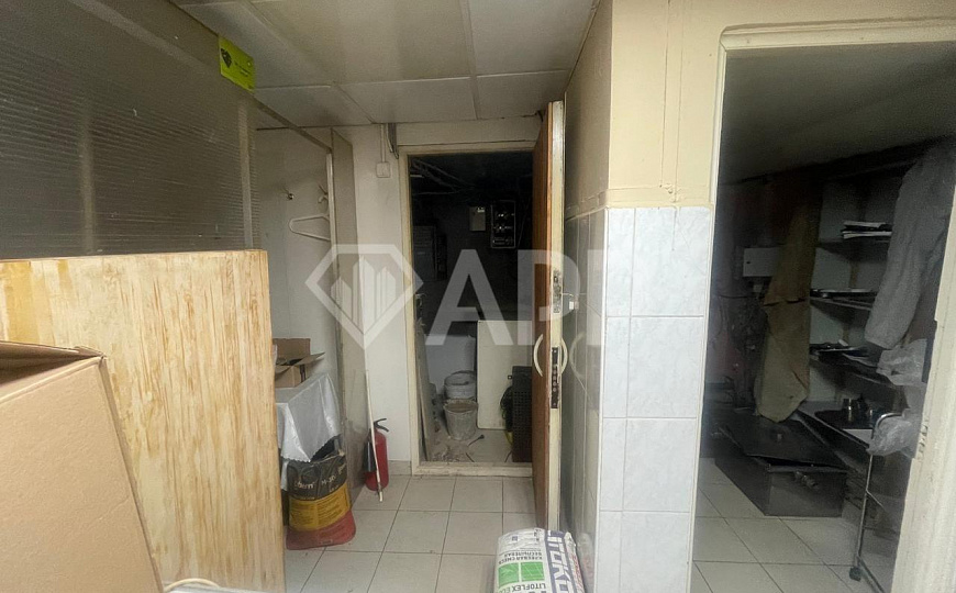 Помещение свободного назначения 250 м² фото
