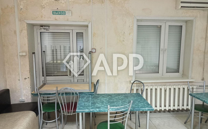 Сдам торговое помещение, 23 м² фото