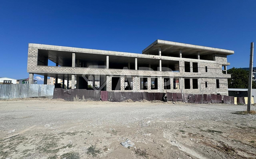 Сдам торговое помещение, 687 м² фото