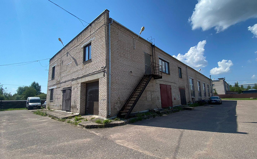 Сдам асфальтированную площадку и офис, 50 м² фото