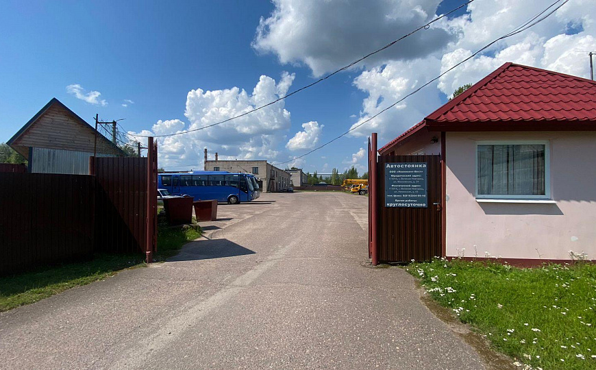 Сдам асфальтированную площадку и офис, 50 м² фото