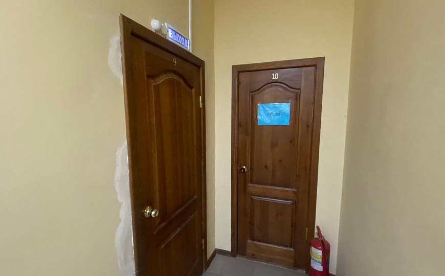 Сдам асфальтированную площадку и офис, 50 м² фото