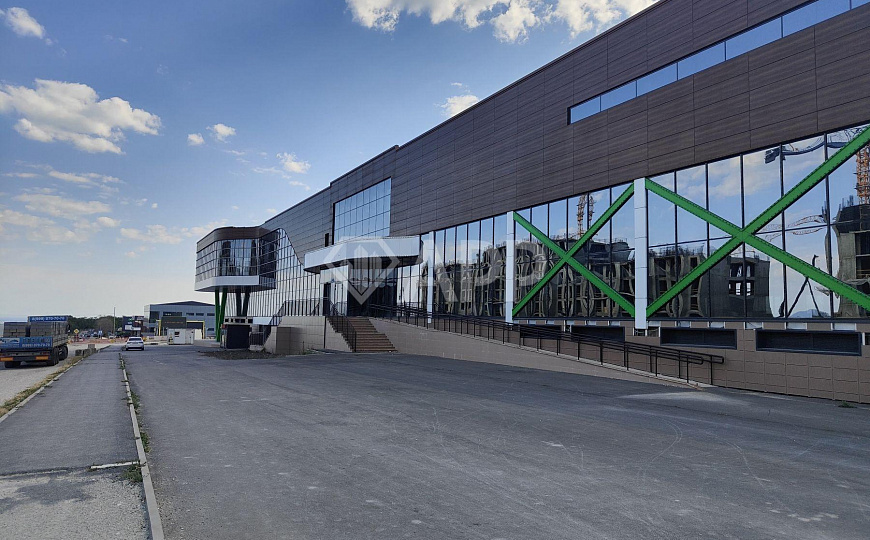 Сдаю Торговый центр, до 5000 м² фото