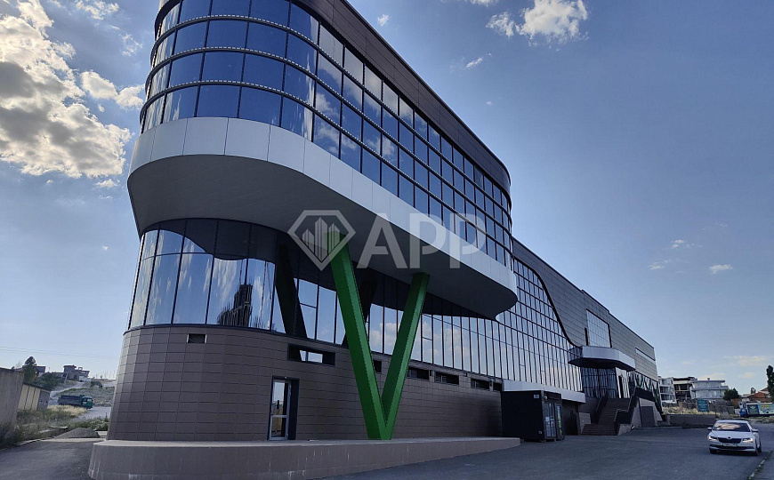 Сдаю Торговый центр, до 5000 м² фото