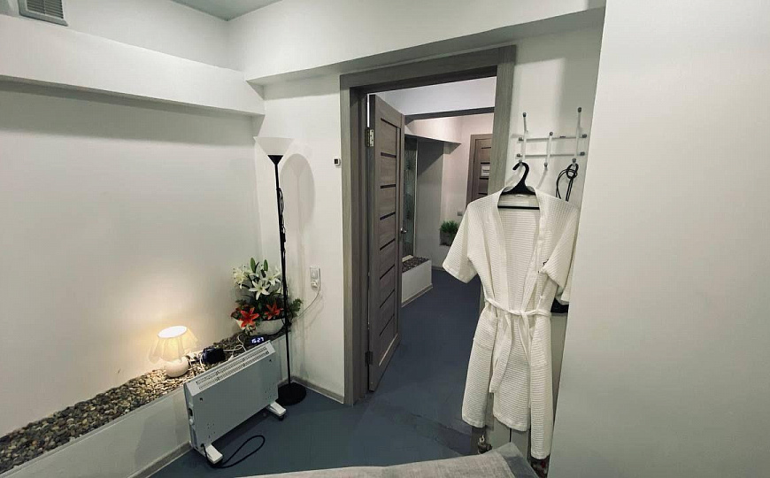 Помещение 80м2 +80 м2 с арендаторами.(ГАБ) фото