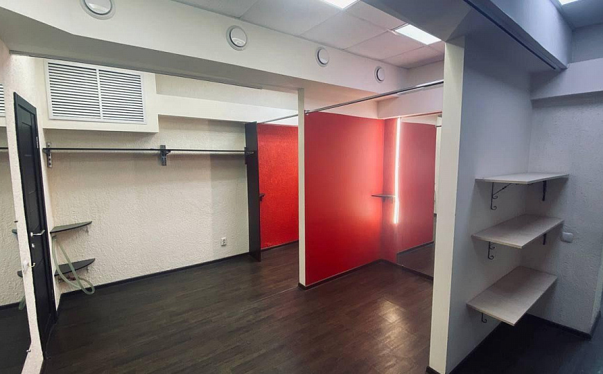 Помещение 80м2 +80 м2 с арендаторами.(ГАБ) фото