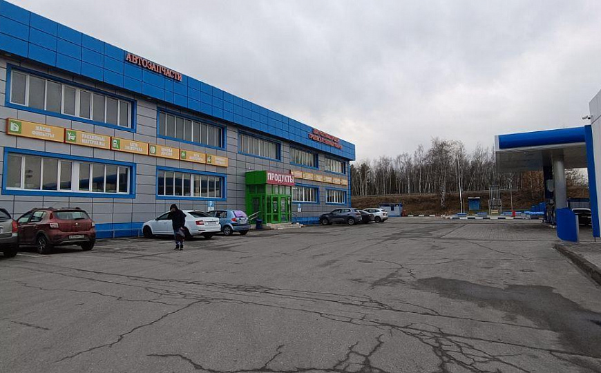 Аренда 1000м² на высоком автомобильном трафике фото
