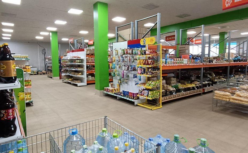 Аренда 1000м² на высоком автомобильном трафике фото