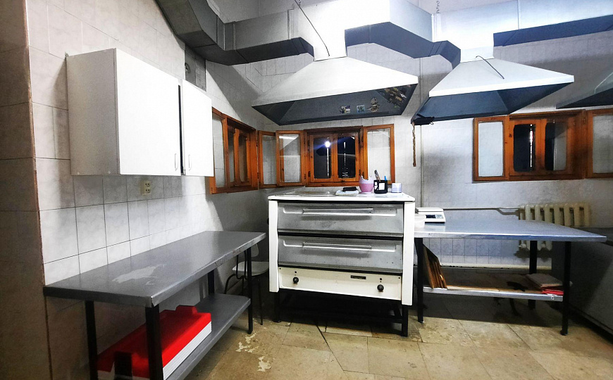 Помещение свободного назначения, 184,7 м² фото