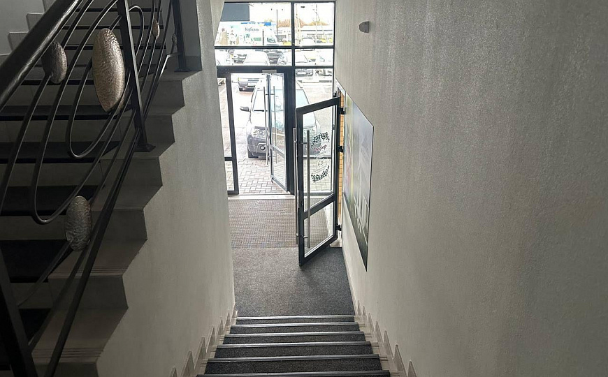 Сдается в аренду коммерческое помещение фото