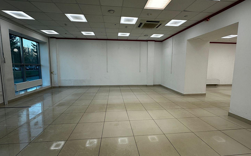 Продаётся помещение свободного назначения на 1 линии фото