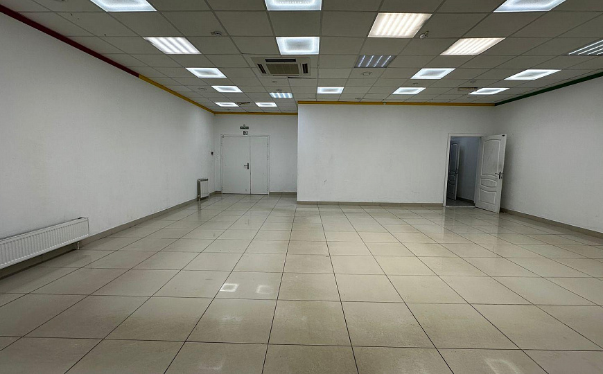 Продаётся помещение свободного назначения на 1 линии фото