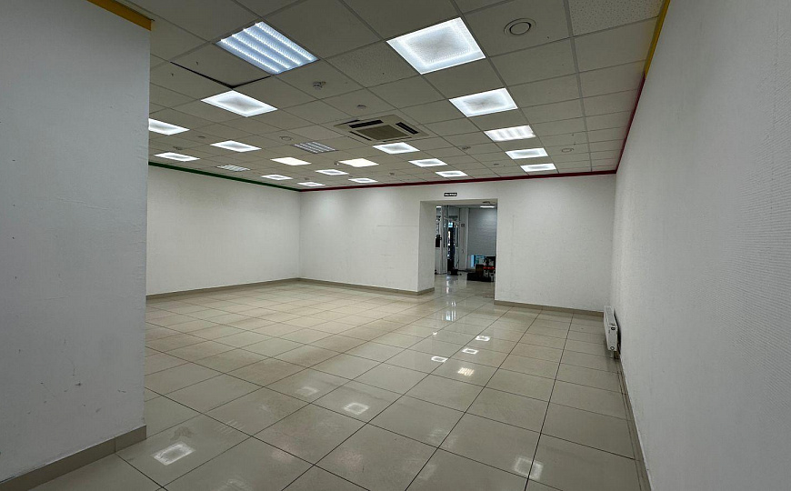 Продаётся помещение свободного назначения на 1 линии фото