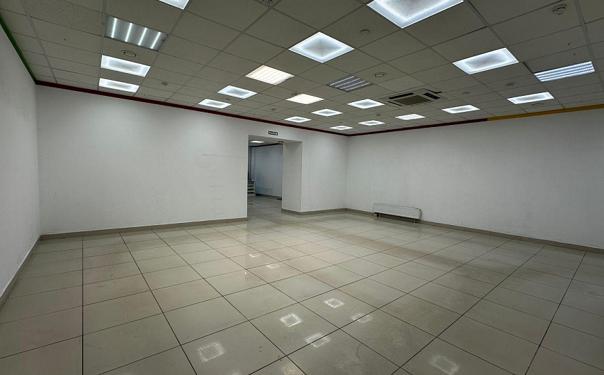 Продаётся помещение свободного назначения на 1 линии фото