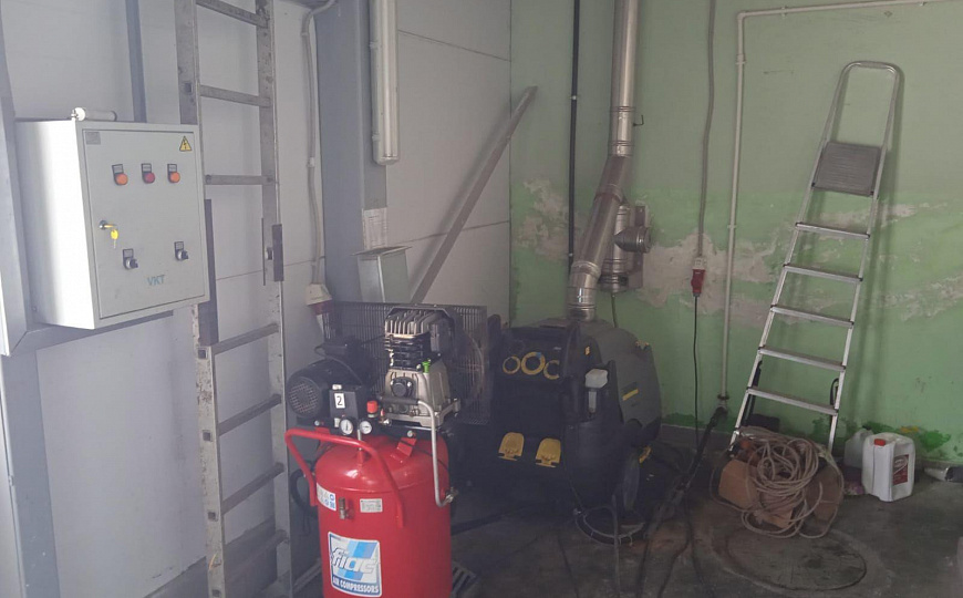 Продаю здание на первой линии фото