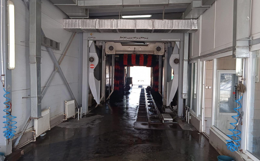 Продаю здание на первой линии фото