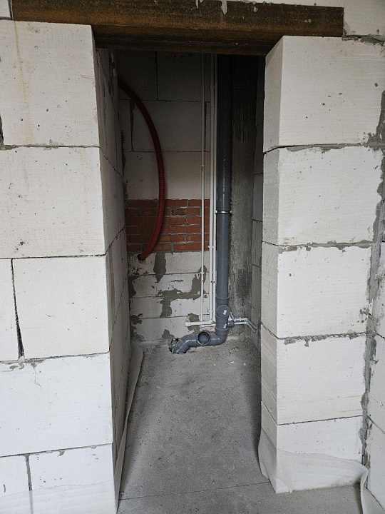 Помещение на первом этаже фото