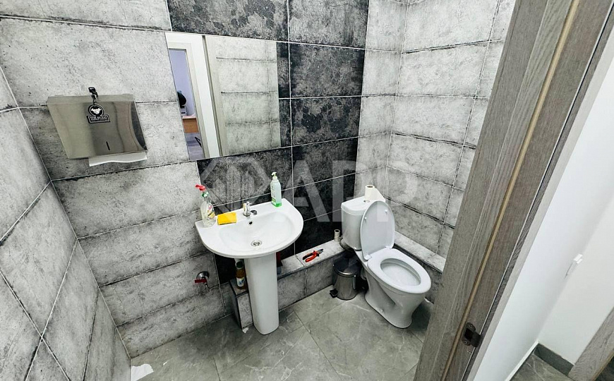 Угол/Ремонт/63м2/Офис/Магазин/Аптека фото