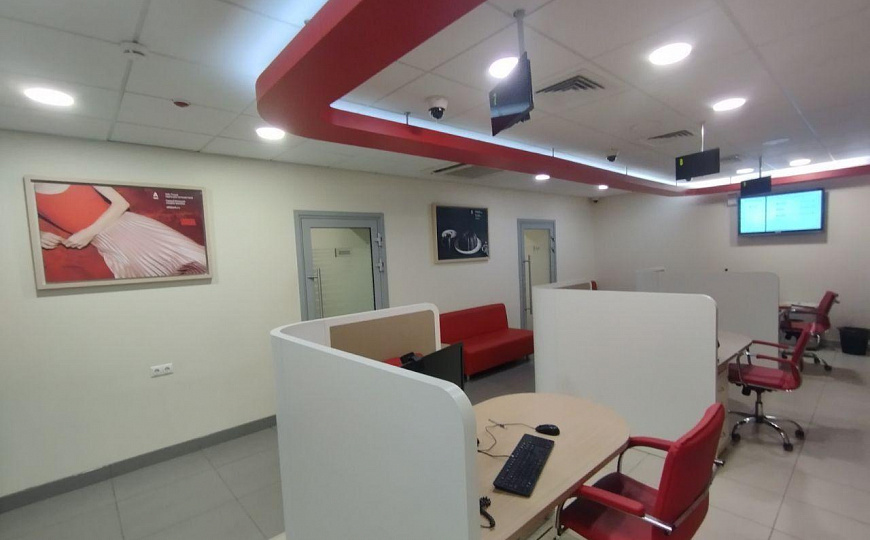 Помещение 330 м2 в самом центре Саратова с большим трафиком. фото