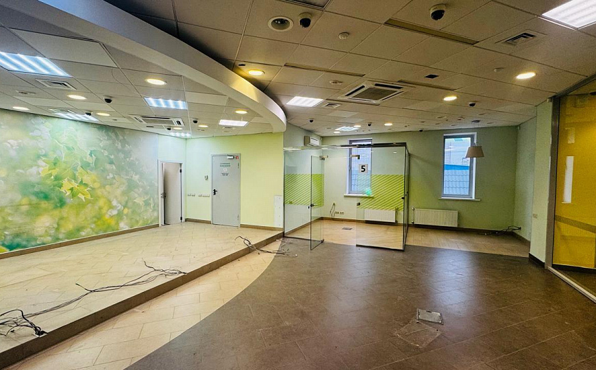 Помещение в ТЦ Октава, 235 м² фото