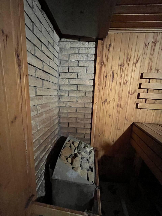 Продажа помещение свободного назначения фото