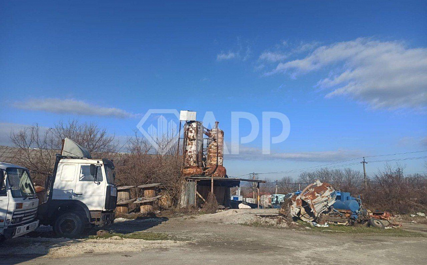 Продаю земельный участок, 1,1 Га фото