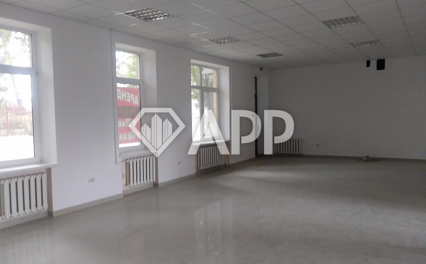 Продам торговое помещение, 415 м² фото
