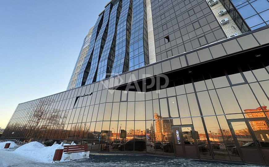 1 линия/Высокий авто трафик, 90 м² фото