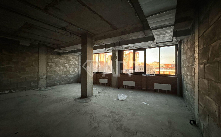 1 линия/Высокий авто трафик, 90 м² фото