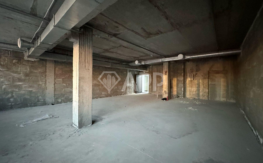 1 линия/Высокий авто трафик, 90 м² фото