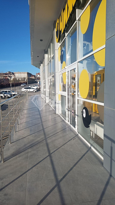 Сдам торговое помещение, 85 м² фото