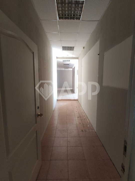 Сдаю помещение в центре с высоким трафиком, 300м² фото