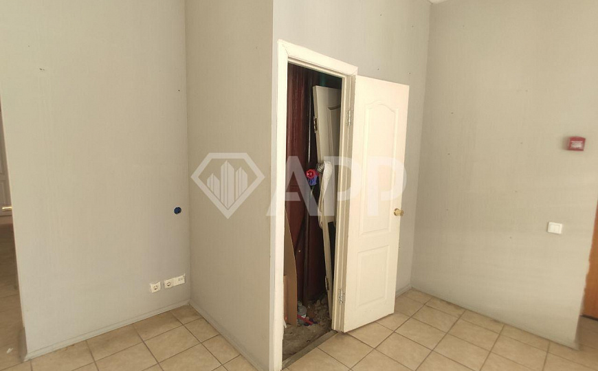 Сдаю помещение в центре с высоким трафиком, 300м² фото