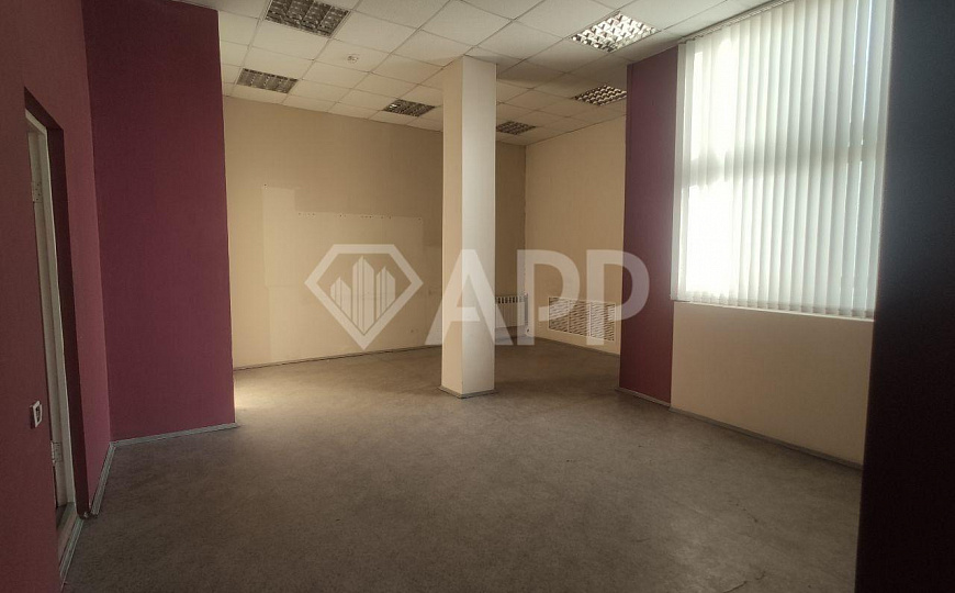 Сдаю помещение в центре с высоким трафиком, 300м² фото