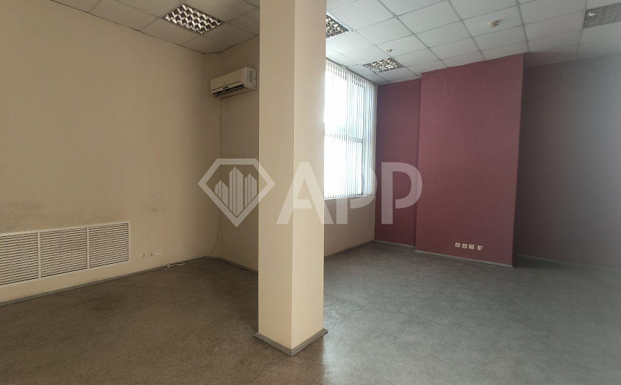 Сдаю помещение в центре с высоким трафиком, 300м² фото
