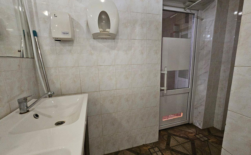  Помещение свободного назначения 300 кв.м. фото