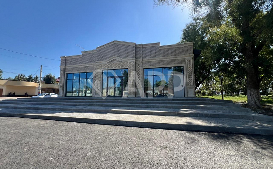 Сдам помещение свободного назначения, 418 м². От 80 до 418 м² фото