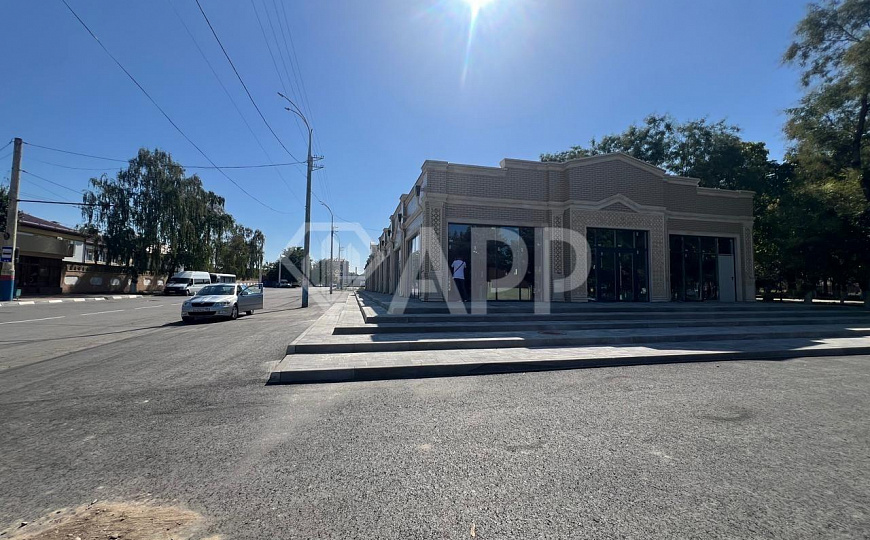 Сдам помещение свободного назначения, 418 м². От 80 до 418 м² фото