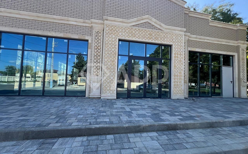 Сдам помещение свободного назначения, 418 м². От 80 до 418 м² фото