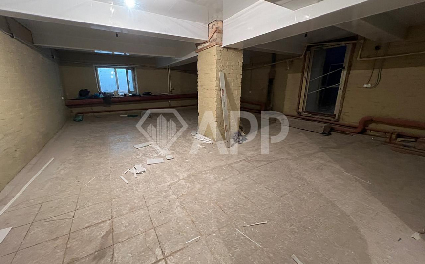 Сдам торговое помещение, 93 м² фото